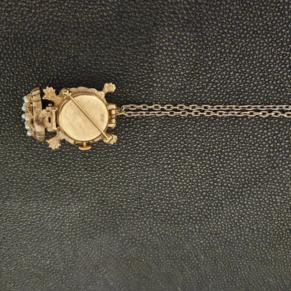 TURTLE PENDANT WITH PEARLS & GREEN STONE EYES, ENDURA ROMAN NUMERAL WATCH & PIN - Picture 15 of 16